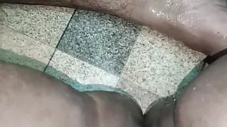 Baden, Badezimmer, Doppel Anal, Monsterschwanz, Nackt, Vagina