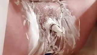 The Shave part 1 - I shave my pussy while pumping my clit