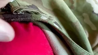 Horny US Army soldier relaxes after a chopper flight and jerks off in uniform until comming