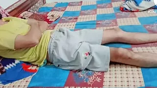 Amateursex, Asiatische Weiber, Bar, Crossdresser, Shorts