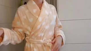 Date Films While Showering!