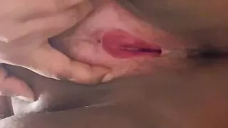 Squiriting the delicious pink pussy