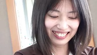 M612G03 The young wife who cooperated with the questionnaire about the affair was a bit frustrated