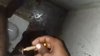 Indian boy remove Jaat chhilna