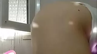 ---russian Big Ass Solo Masturbating---