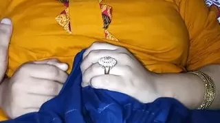 Aj neighbour boy ne neighbour hot girl ko lund ka maza diya hindi xxx video