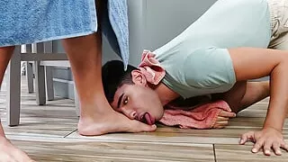 Innocent Stepson Gets An Accidental Boner While Licking His Step-daddy's Toes - SayUncle