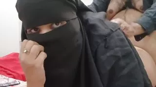 Pakistani Stepmom In Hijaab Fucked By Stepson