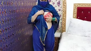 Big Tits Indian Desi Bhabhi Sex with Big Dildo