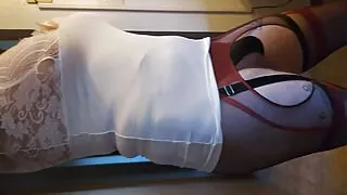 Virgin Crossdresser quick jerk