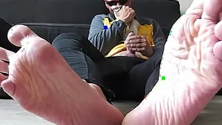 Man's scent (6) - showing off my feet