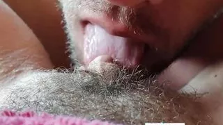 Boyfriend sucking and fucking without a condom - hairy pussy