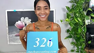 Hot babe from Colombia is ready to conquer the world of modeling