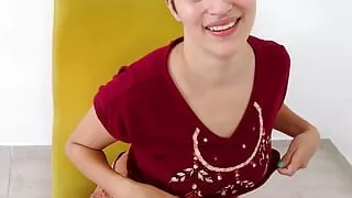 saleswoman sells me her hot and quesuda arepa