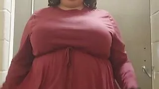 BBW Mastubates with Stall Door Open in Common Bathroom