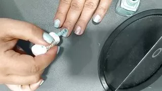 Sexy Feet Fetish Mom Rests In The Park And Doing Her Nails