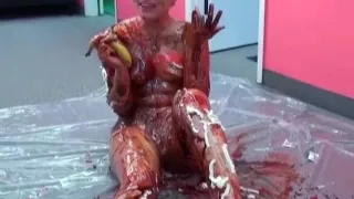 Babe Aria Covers Herself In Chocolate