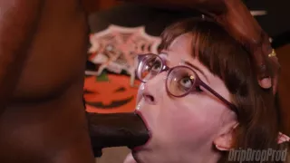 Mymindbreaks Gets Glazed On Halloween - Dripdrop Productions