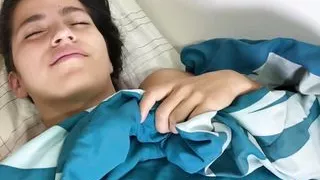 I surprise my stepsister with a good cock breakfast