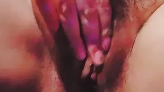 Girl masturbates and climaxes while rubbing her pussy in the car