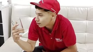 I Reached a Good Financial Agreement with the Employee of My House and I Fucked Her Hard - Porn in Spanish