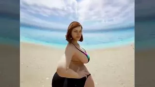 THE DUKEZ vr Big Ass PAWG MILF Mrs. Keagan takes BBC on the beach