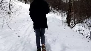 Amateur girl dreaming about quick fuck and deepthroat in public