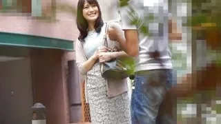 M622G11 Lunch at noon! SEX at night! At lunch, contact from your wife to invite you.