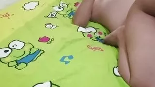 Lian is in lust and invites a motorbike taxi driver to have sex