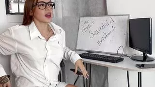 Teacher Camila Mush in a hot masturbation class with squirt