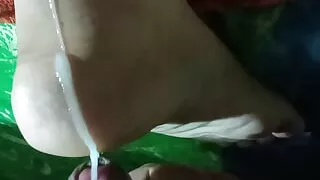 Spunk in the night on the sexy feet  food