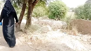 Apne yr ko jungle ma bola k chodwaya aur khoob chodai krwai