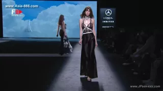 Braless Trends in Women's Fashion Style Compilation for Adventurous Dressers.5