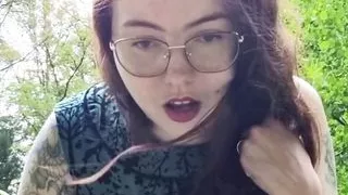 Vends-ta-culotte - Sexy amateur girl with a gorgeous hairy pussy wants to pee on your face