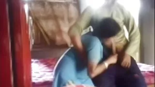 Desi bhabi ko chupke se ghar bulakar devar ne jamkr choda