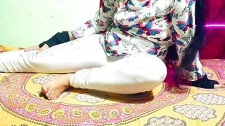 Indian school girl mms video with her boyfriend