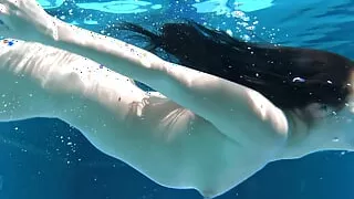 Russian petite tight babe Lincoln nude in pool