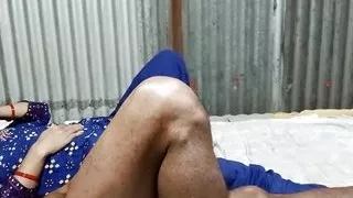 Devar found Bhabhi alone and started fucking in her sleep