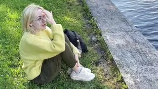 Webcam Girl Sucked in the Park  Murstar