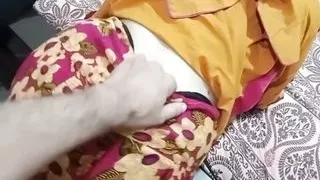 Bhabhi ka husband Outdoor tha to Devar na Mokay ka faida Uthaya or bhabhi ki chudai ki