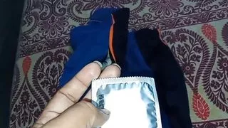Stepmom ko mila Stepson ki pocket sa Condom !