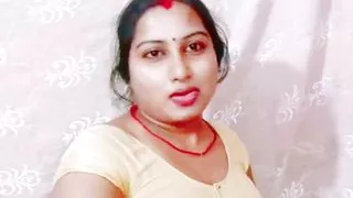 Indian Desi bhabhi chudi apne dever ke sath dever ne bhabhi ko chod diya