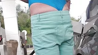 Fill up the car in the body