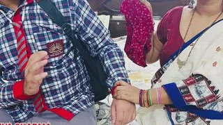 30 saal ki Amma ne jawaan ladke se gaand chudwayi jb wo school se aya