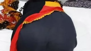 Punjabi bhabhi fucked by bihari - Bihari ne randi bhabhi ko ghodi bana ke khoob pela