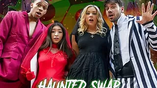 The Haunted House of Swap by SisSwap Featuring River Lynn & Amber Summer - TeamSheet Halloween