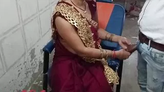 Beauty Parlour Me Bhabhi Ne Chudwaya.sex in Beauty Parlour.