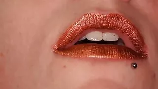 Cum on my metalic lips: six loads