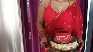 Karwa Chauth Ki Raat Nikala Biwi Ka Paani