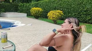 The landlady always rules and if she orders you to fuck her you have to do it